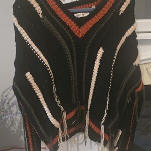 Simply Couture Black and Orange V-Neck Sweater